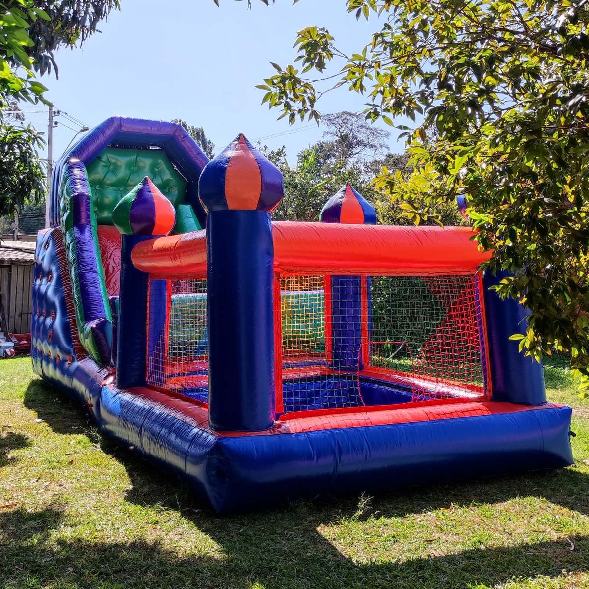 Imagem Tobogã Com Piscina
